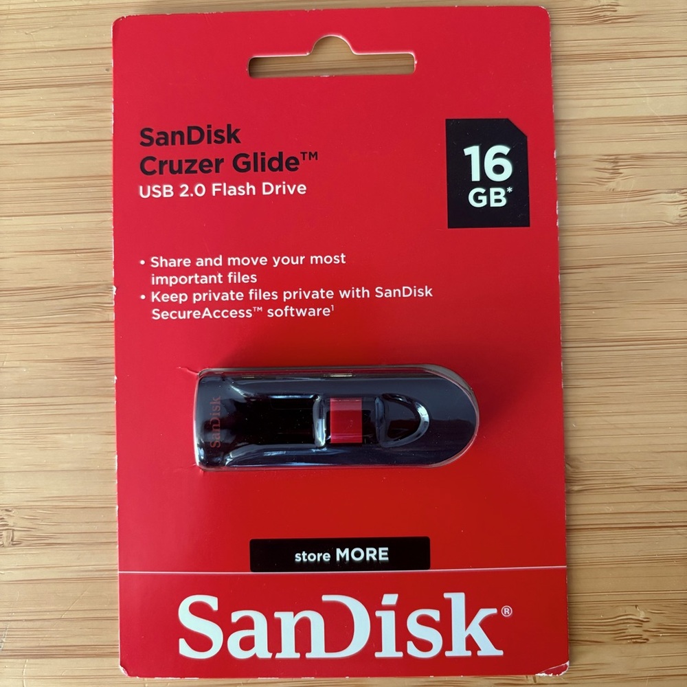SanDisk 16GB USB 2.0 Flash Drive